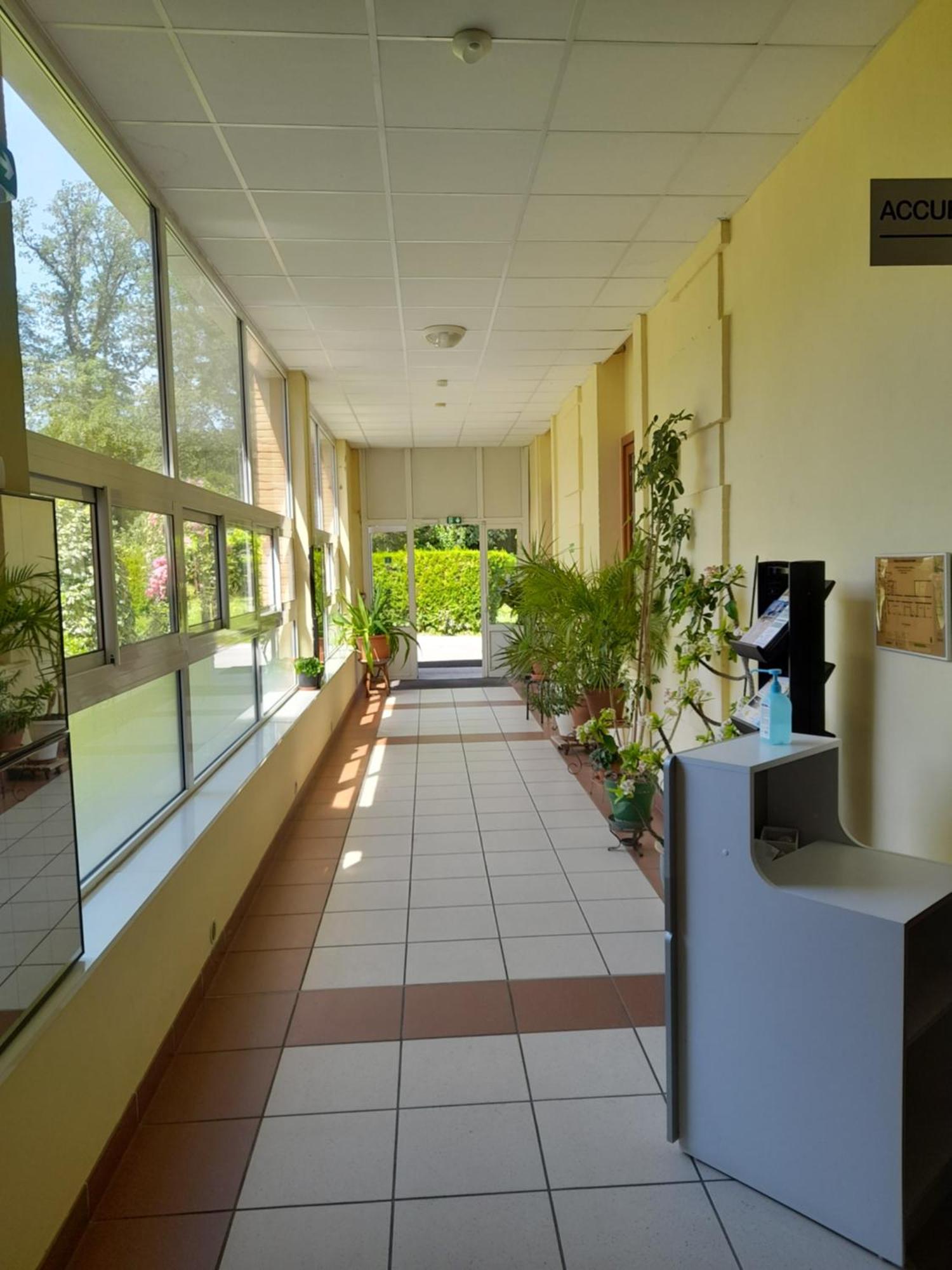 Centre Louis Ormieres Ξενοδοχείο Μοντωμπάν Εξωτερικό φωτογραφία