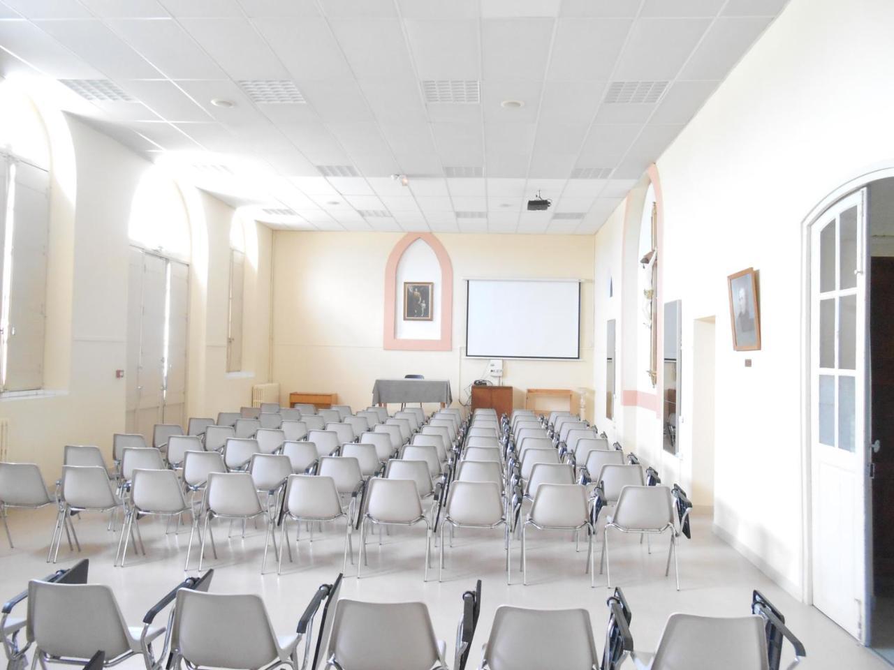 Centre Louis Ormieres Ξενοδοχείο Μοντωμπάν Εξωτερικό φωτογραφία
